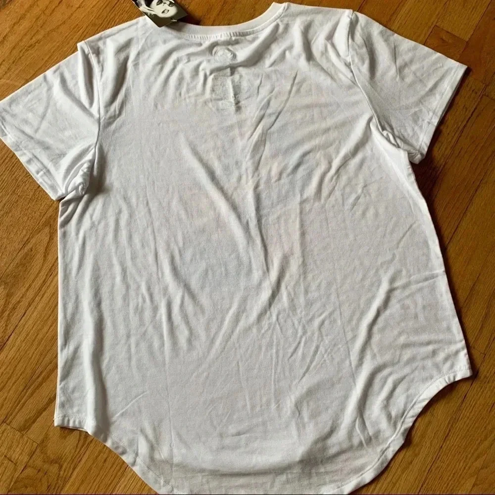 **NEW Selena Official Merchandise T-shirt - Picture 4 of 6